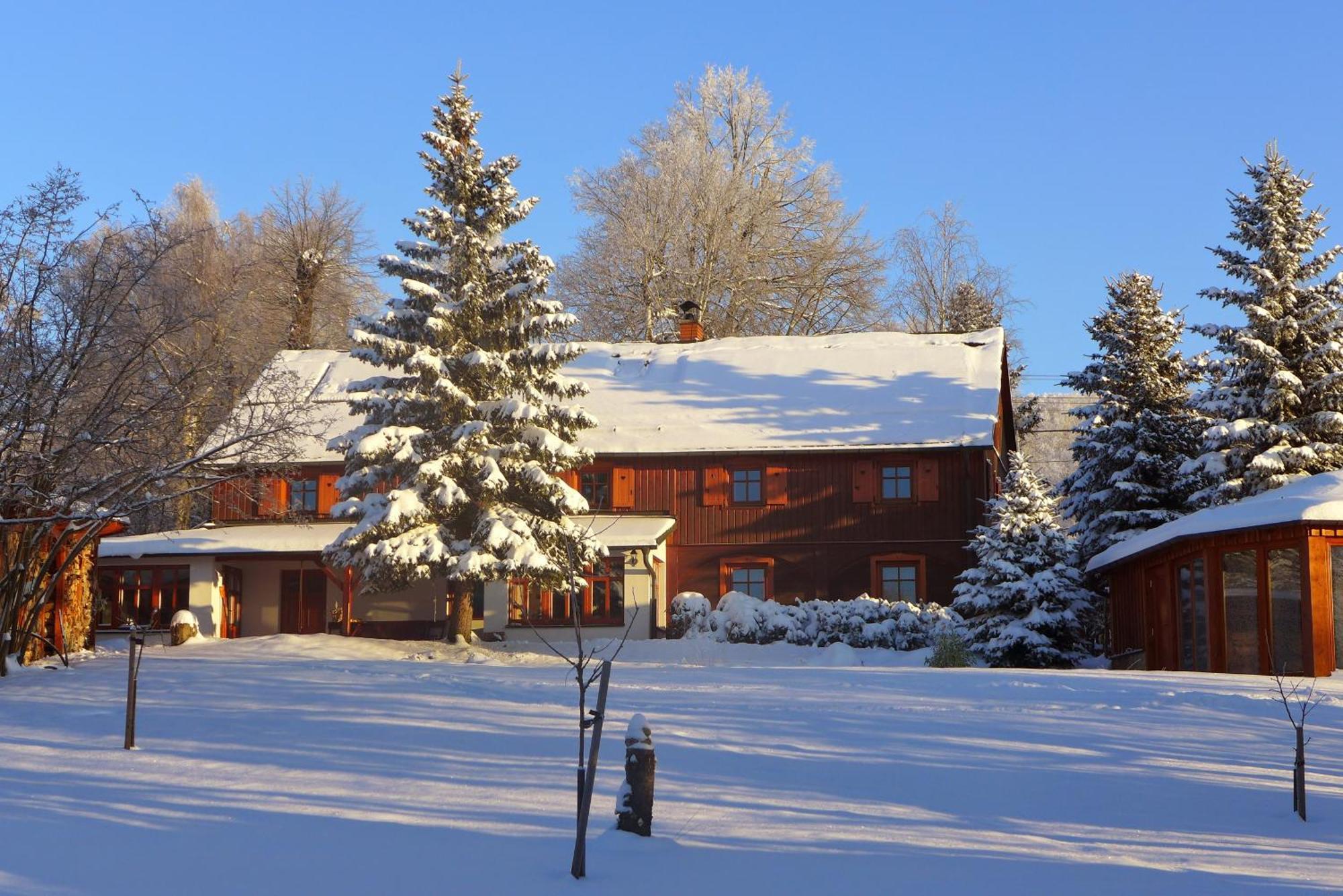 Guest House Sneznik Esterno foto